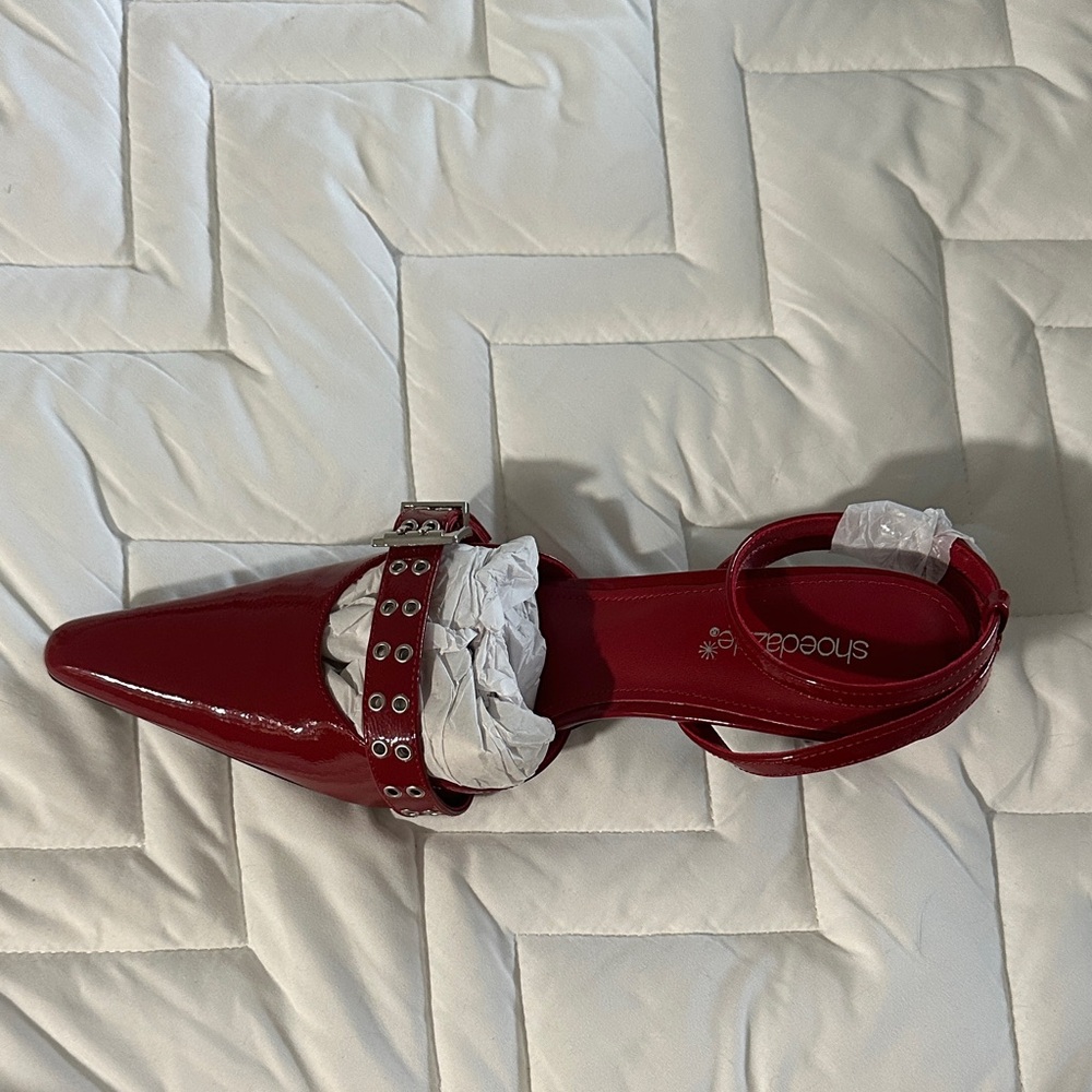 Shoe Dazzle Bold Red Strappy Heels